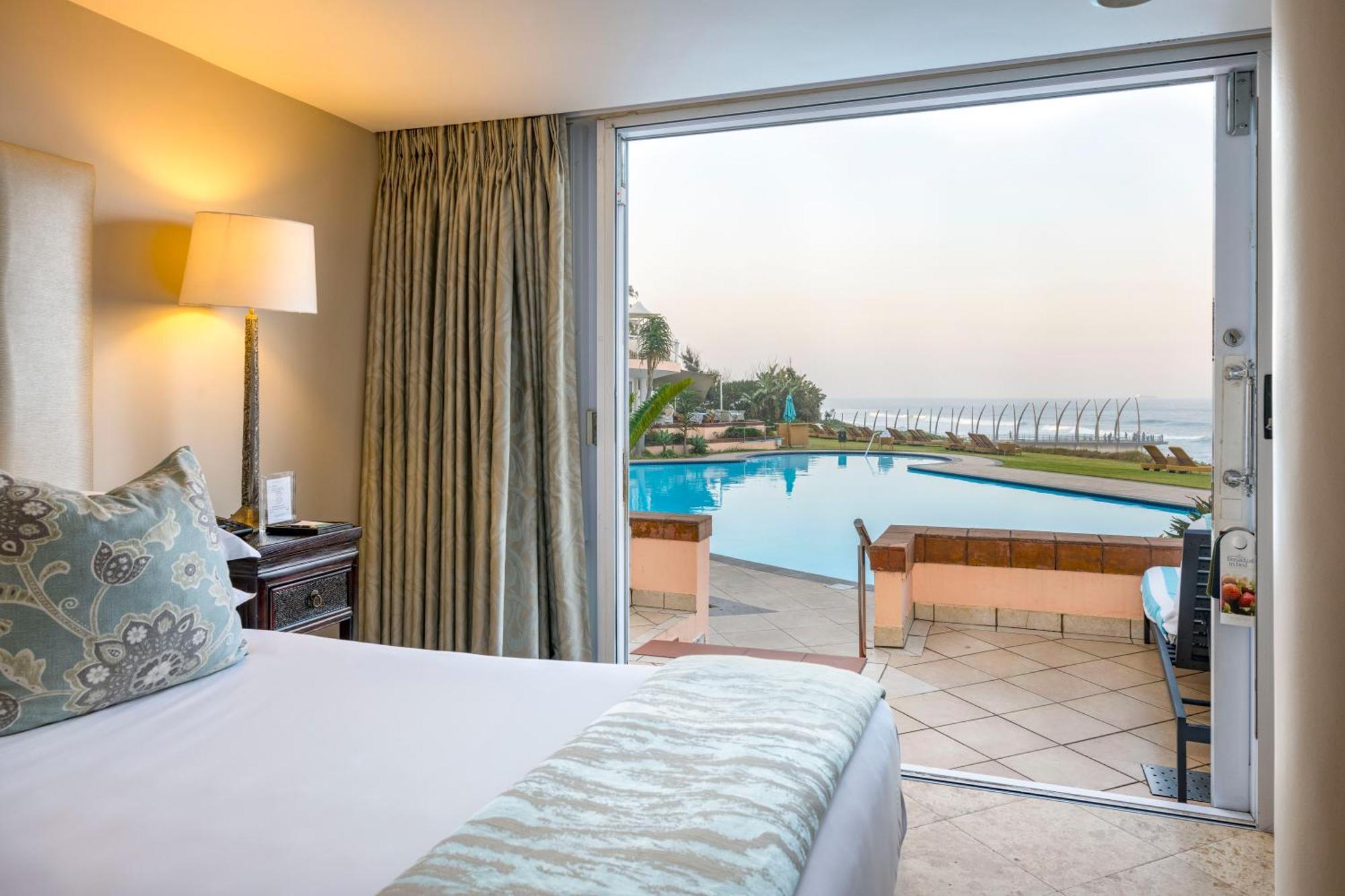 ホテル ビバリー ヒルズ ダーバン エクステリア 写真 A room at the Hilton Tel Aviv