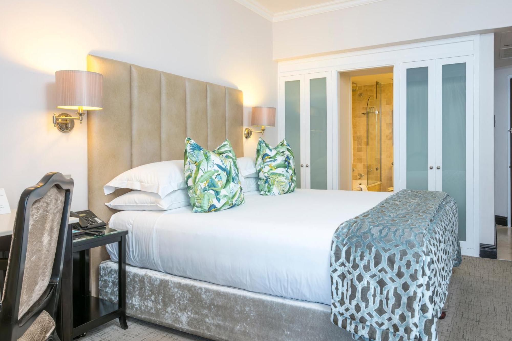 ホテル ビバリー ヒルズ ダーバン エクステリア 写真 A bedroom at the hotel